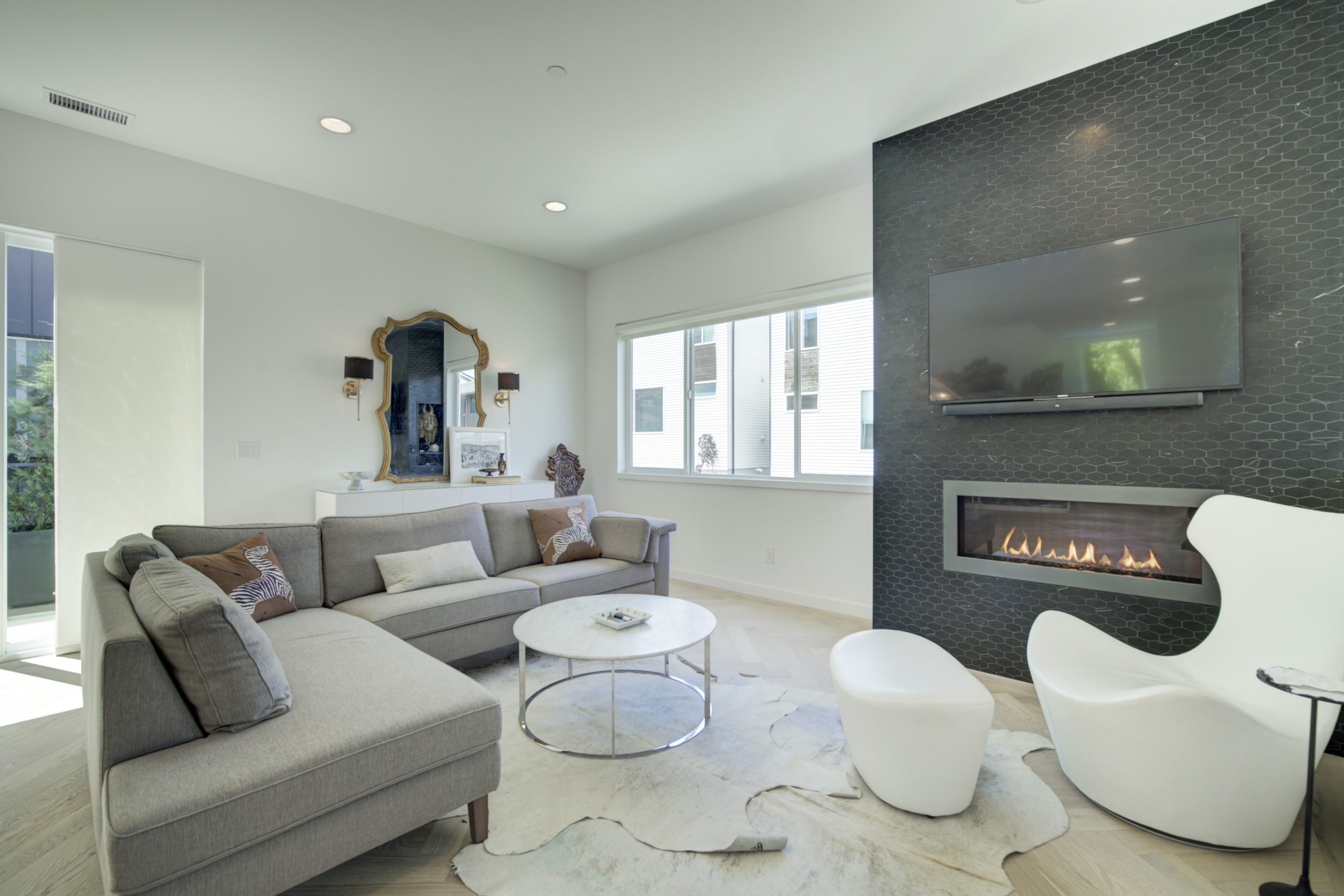 Modern Kirkland Home Tour 23 60187 19 scaled