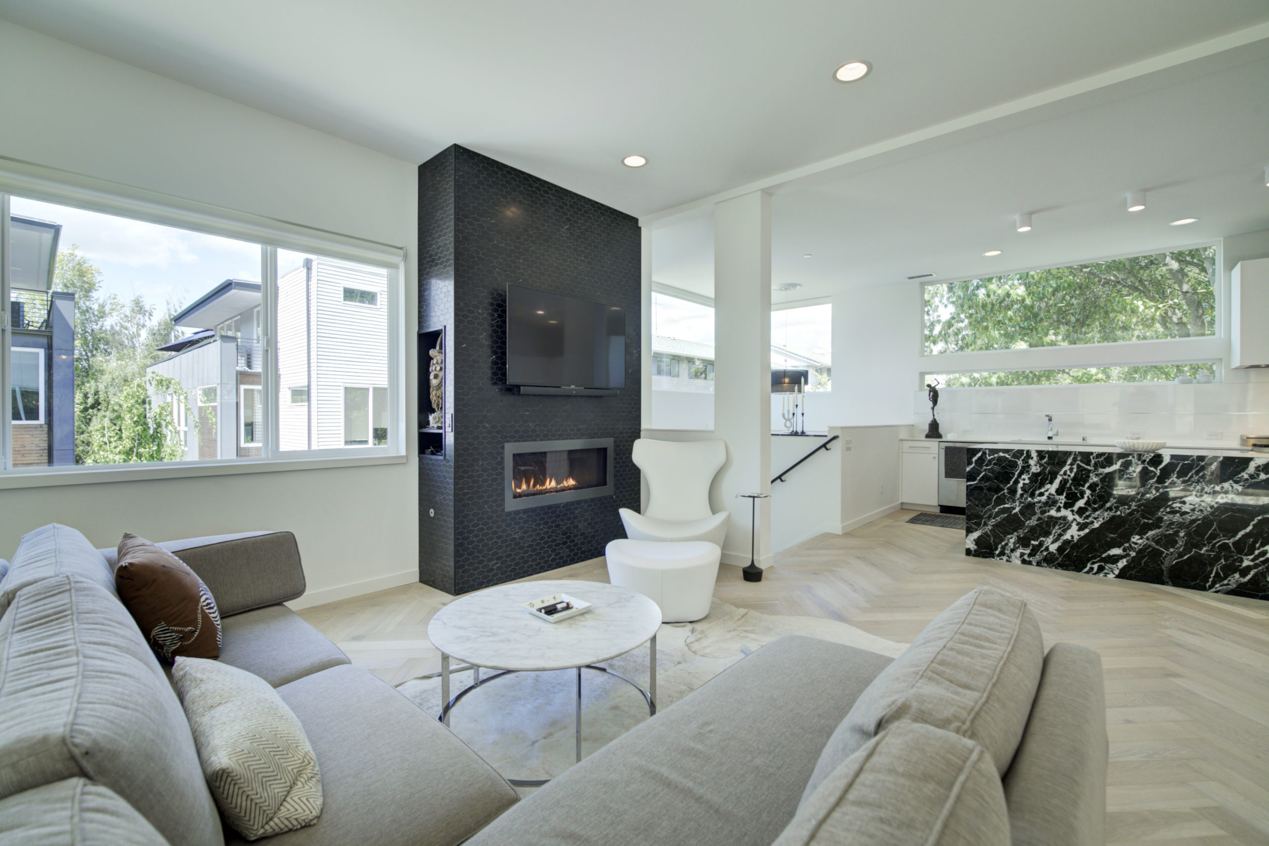 Modern Kirkland Home Tour 24 60187 20 scaled