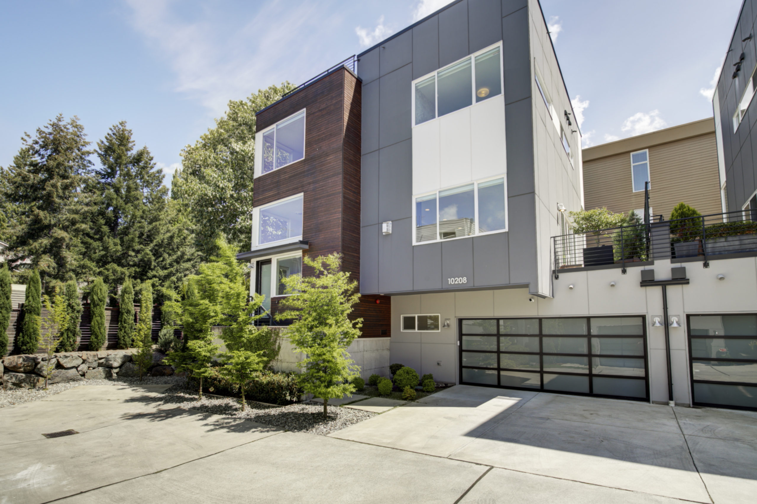 Modern Kirkland Home Tour 14 60187 11 scaled