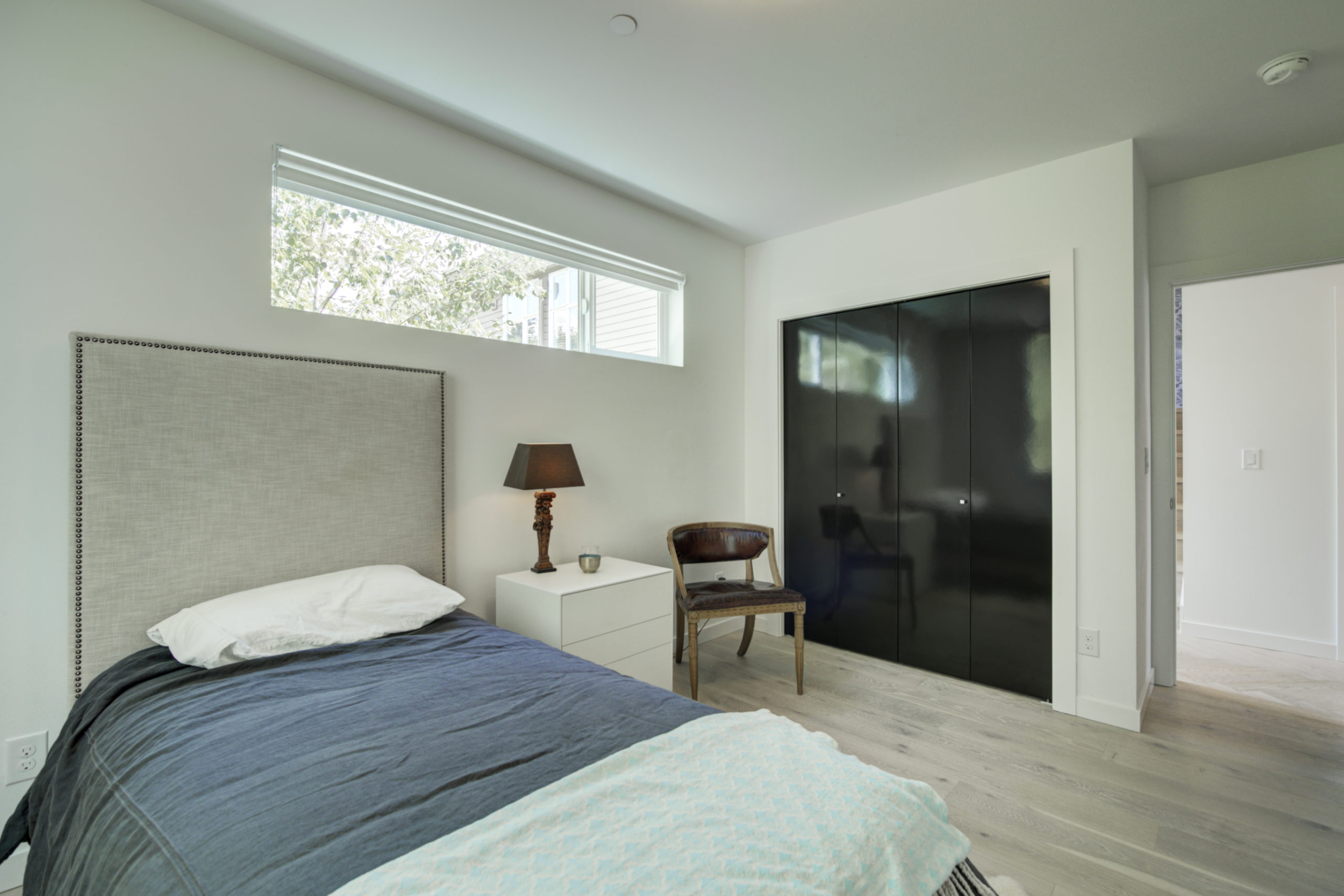 Modern Kirkland Home Tour 38 60187 37 scaled