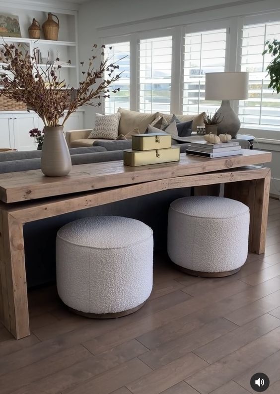 Ottomans and Footstools 13 167448c0bede9c1223c703729ff170d0